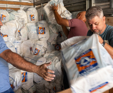 Curitiba, 09 de fevereiro de 2025 - O Governo do Paraná encaminha kits de limpeza e higiene para os munícipios de Morretes e Antonina, afetados pelas chuvas.