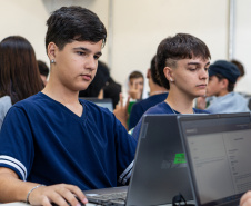 Paraná lidera classificação de alunos para terceira fase em  Olimpíada de IA