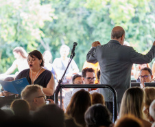 MON ficou lotado para celebrar a genialidade de Mozart com a Orquestra Sinfônica do Paraná, sob a regência do maestro Roberto Tibiriçá e a participação especial da soprano Marília Vargas.