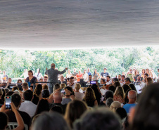 MON ficou lotado para celebrar a genialidade de Mozart com a Orquestra Sinfônica do Paraná, sob a regência do maestro Roberto Tibiriçá e a participação especial da soprano Marília Vargas.