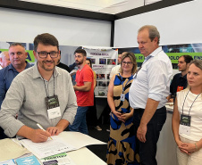 Estado entrega projeto da sede do Legislativo de São Pedro do Iguaçu