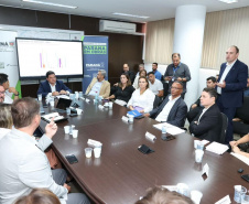 Reunião aeroporto de Ponta Grossa