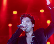 LUAN SANTANA LITORAL