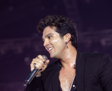 LUAN SANTANA LITORAL