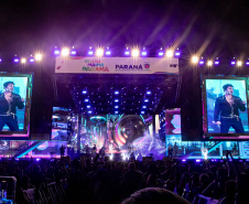 LUAN SANTANA LITORAL