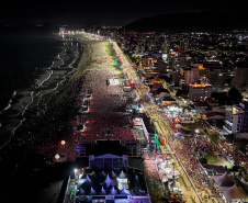 LUAN SANTANA LITORAL