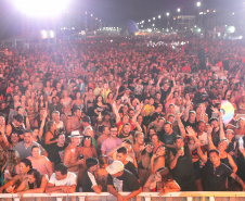 Matinhos, 22 de fevereiro de 2025 - Show da banda Titãs no paldo do Verão Maior Paraná em Caiobá.