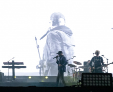 Matinhos, 22 de fevereiro de 2025 - Show da banda Titãs no paldo do Verão Maior Paraná em Caiobá.