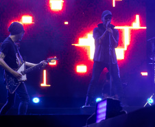 Matinhos, 22 de fevereiro de 2025 - Show da banda Titãs no paldo do Verão Maior Paraná em Caiobá.