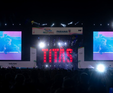 Matinhos, 22 de fevereiro de 2025 - Show da banda Titãs no paldo do Verão Maior Paraná em Caiobá.