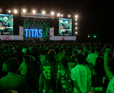 Matinhos, 22 de fevereiro de 2025 - Show da banda Titãs no paldo do Verão Maior Paraná em Caiobá.