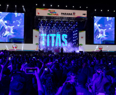Matinhos, 22 de fevereiro de 2025 - Show da banda Titãs no paldo do Verão Maior Paraná em Caiobá.