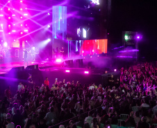 Matinhos, 22 de fevereiro de 2025 - Show da banda Titãs no paldo do Verão Maior Paraná em Caiobá.