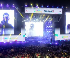 Matinhos, 22 de fevereiro de 2025 - Show da banda Titãs no paldo do Verão Maior Paraná em Caiobá.