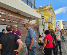 Oficinas gratuitas: espaços culturais em Curitiba abrem inscrições para o 1.º  semestre de 2025