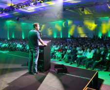 Governador destaca parceria com municípios na abertura do Paraná Mais Cidades 