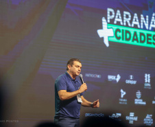 Governador destaca parceria com municípios na abertura do Paraná Mais Cidades 