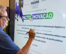 Mais de 150 prefeituras assinam Pacto pela Inovação no Paraná Mais Cidades
