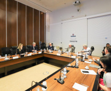  Na última semana, Darci Piana recebeu a diretoria da Associação Brasileira de Baterias Automotivas e Industriais (Abrabat) para discutir a inclusão das empresas paranaenses a uma política efetiva de logística reversa. 