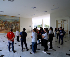 Aberto ao público: confira como fazer uma visita guiada ao Palácio Iguaçu