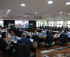 Secretários de Estado debatem plano com objetivo de impulsionar a indústria no Paraná