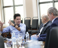 Secretários de Estado debatem plano com objetivo de impulsionar a indústria no Paraná