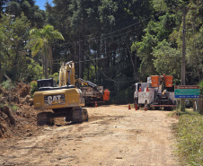 AMEP OBRA PAVIMENTAÇÃO MANDIRITUBA E SJP