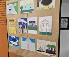 SEEC Estudantes do Centro Juvenil de Artes Plásticas homenageiam Curitiba no aniversário de 332 anos da cidade