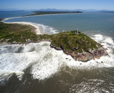 Ilha do Mel e Monge estão entre os parques estaduais mais visitados do país