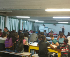 Vai um café com o diretor aí? Estratégia fez subir para mais de 90% frequência escolar no interior do Paraná 
