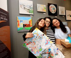 CJAP ALUNA RECEBE PRÊMIO CONCURSO INTERNACIONAL