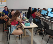 SETI PARANÁ FALA IDIOMAS OFERTA VAGAS