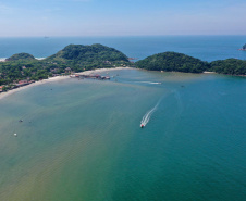 Cartão-postal preservado: Governo sanciona novo marco regulatório da Ilha do Mel 