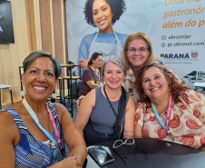 Com pratos típicos e iguarias paranaenses, Estado inaugura Arena Show Gastronomica na Expo Turismo Paraná 