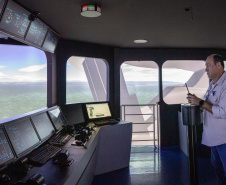 porto - Engenheiros da Portos do Paraná realizam simulação de atracação de navios de cruzeiro