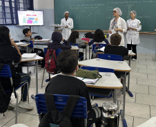 Estudantes do CE Gelvira Corrêa Pacheco avaliam a inclusão de novo alimento no cardápio escolar
