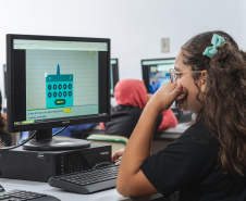 Com IA no currículo, Paraná vira exemplo em educação tecnológica
