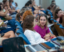 Educação qualifica formadores que vão orientar docentes em estágio probatório