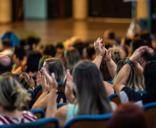 Educação qualifica formadores que vão orientar docentes em estágio probatório
