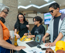 SEED - Estudantes de colégios estaduais do Paraná participam da III Semana dos NAPIs