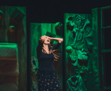 Mônica Martelli apresenta “Minha Vida em Marte” no Guairão