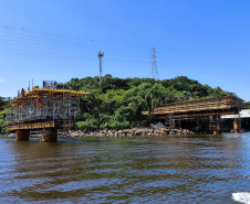 DER PONTE DE GUARATUBA 44%