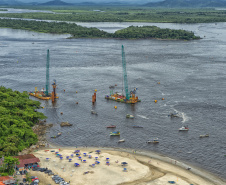 Empreendimentos como a Ponte de Guaratuba, no Litoral do Estado, seguem critérios rigorosos estabelecidos pelo Instituto Água e Terra para o controle e redução de danos ao meio ambiente.