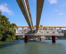 DER PONTE DE GUARATUBA 44%