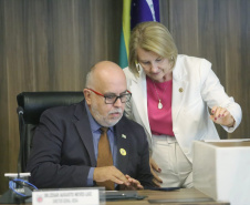 Paraná supera o mínimo constitucional e investe R$ 6,52 bilhões na saúde 