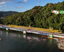 Dia do Trabalhador: as mãos que constroem a Ponte de Guaratuba
