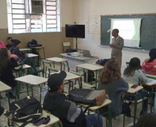 Combate ao bullying: estudantes de colégio estadual criam música e videoclipe para conscientizar colegas