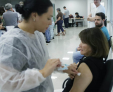  Campanha antecipada no Paraná já imunizou milhares contra a gripe
