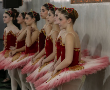 Balé Teatro Guaíra no Colégio