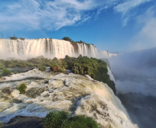 Em março, atrativos do Paraná são destaques em publicações turísticas no Brasil e Exterior